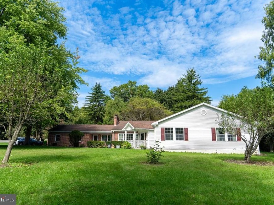 1601 Colonial Road, Harrisburg, PA 17112 Main Photo