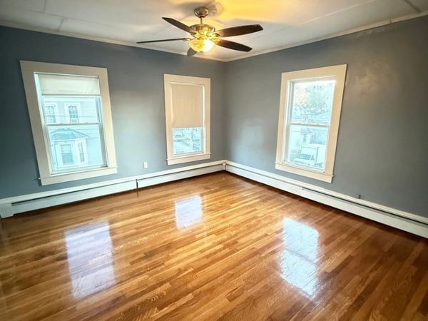 39 5th Ave, Unit 2, Haverhill, MA 01830