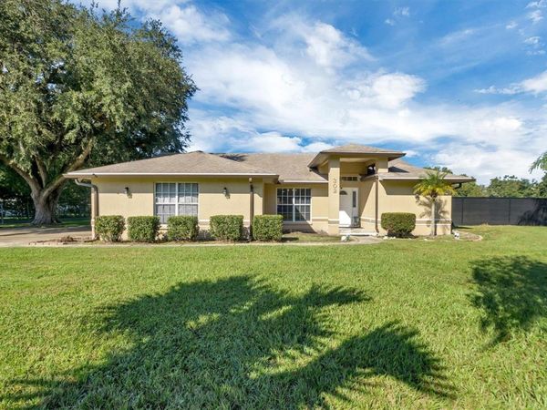 302 N WEBB ROAD , PLANT CITY, FL 33566