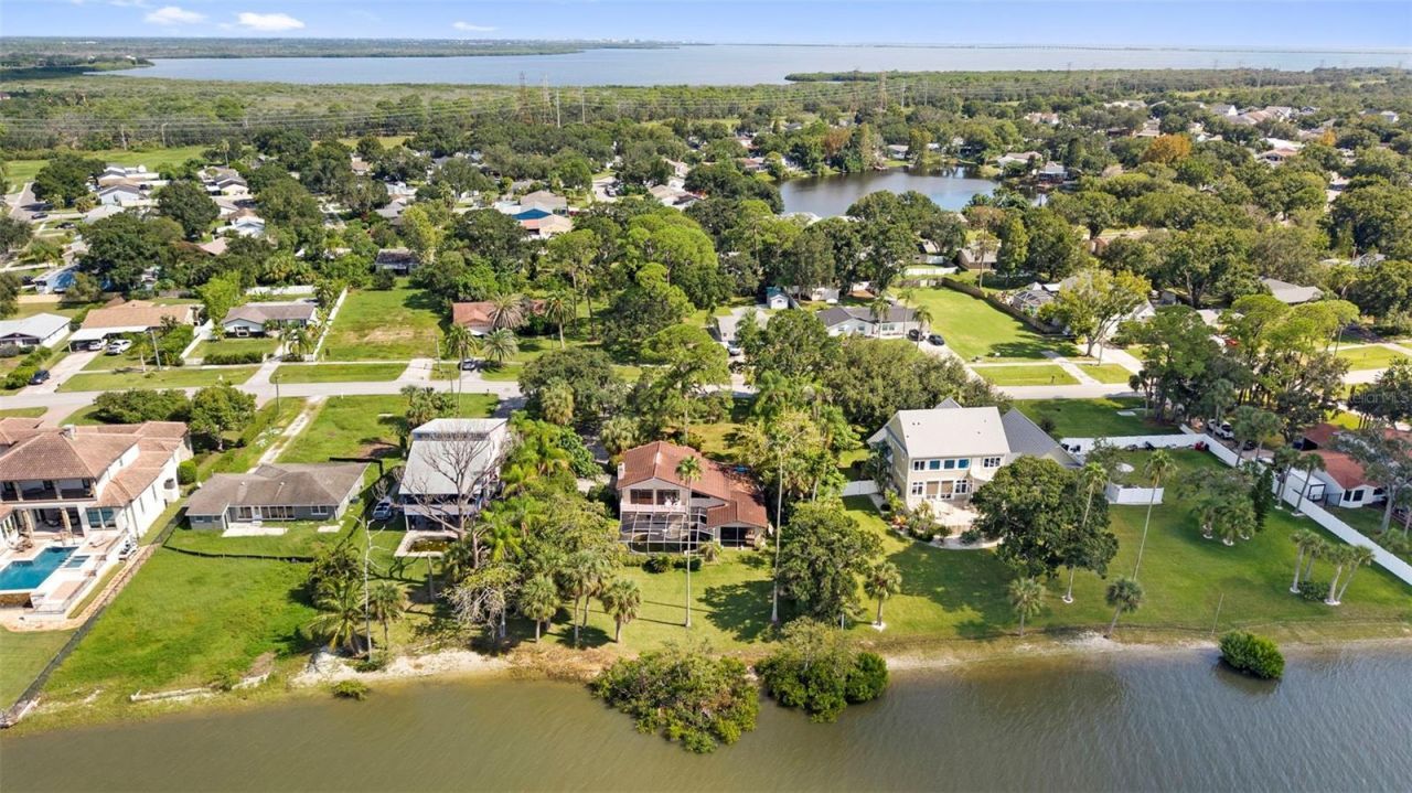 600 Shore Drive E, Oldsmar, FL 34677 Photo