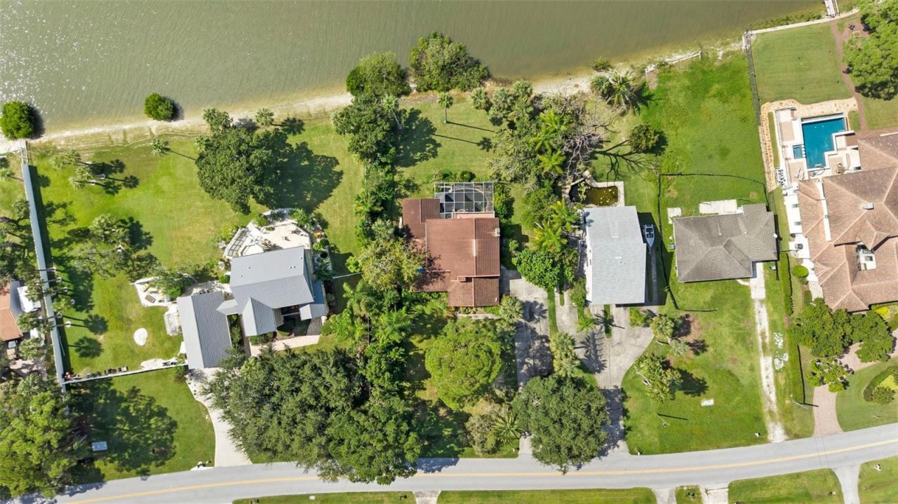 600 Shore Drive E, Oldsmar, FL 34677 Photo