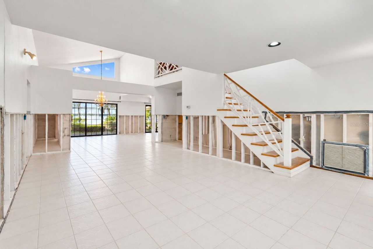 600 Shore Drive E, Oldsmar, FL 34677 Photo