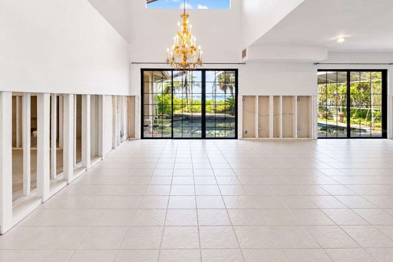600 Shore Drive E, Oldsmar, FL 34677 Photo