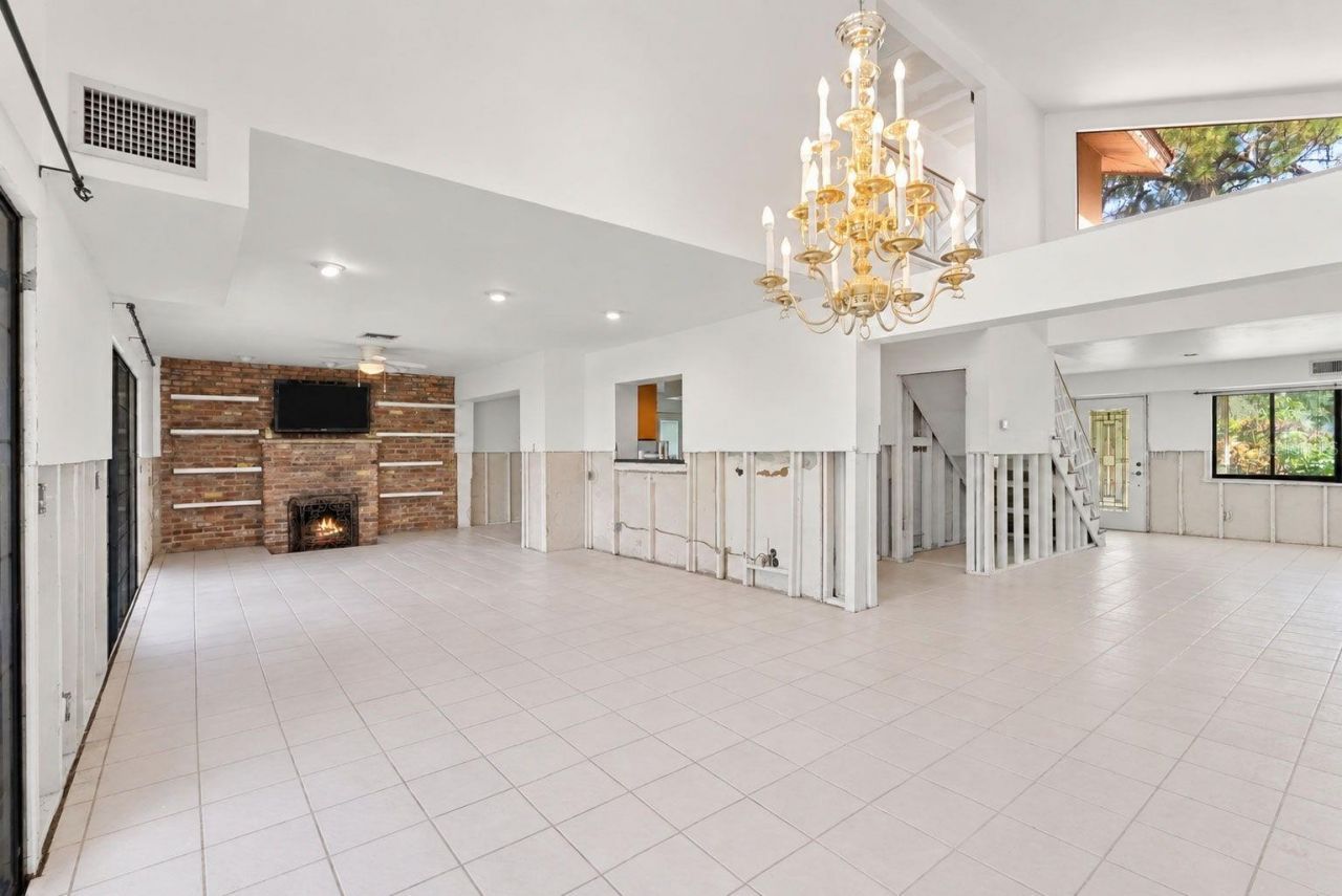 600 Shore Drive E, Oldsmar, FL 34677 Photo