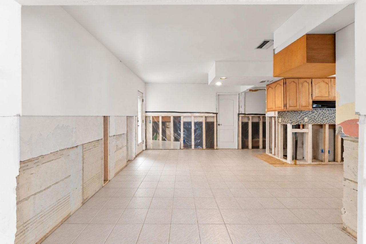 600 Shore Drive E, Oldsmar, FL 34677 Photo