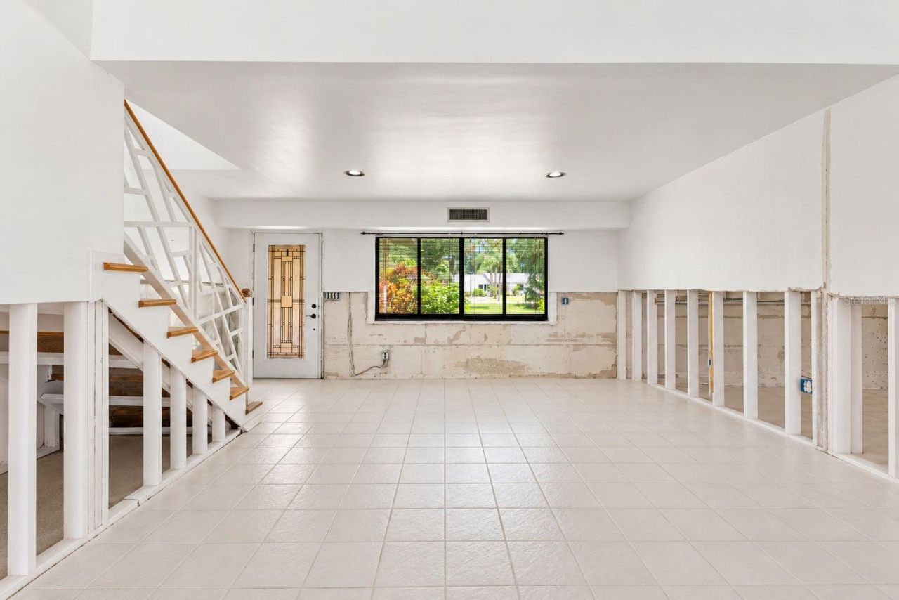 600 Shore Drive E, Oldsmar, FL 34677 Photo