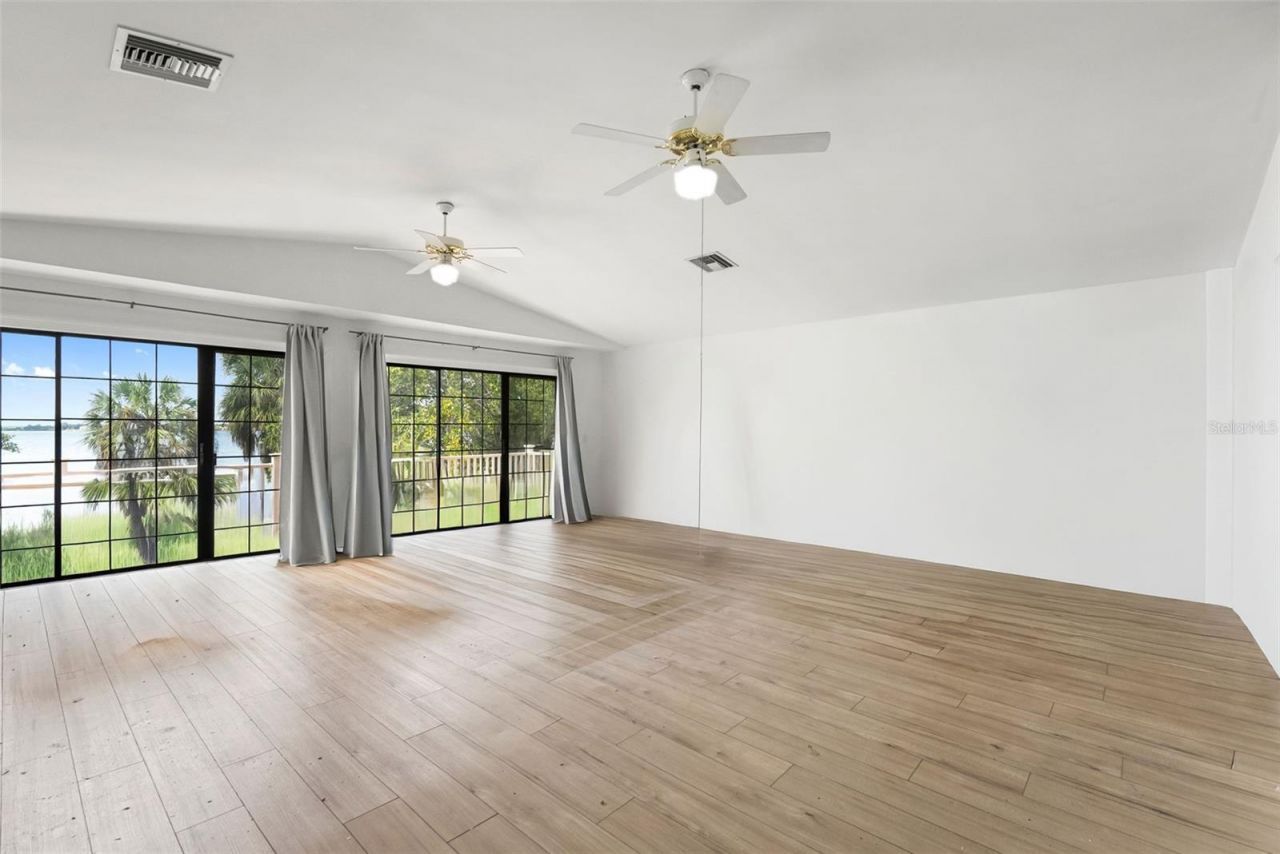 600 Shore Drive E, Oldsmar, FL 34677 Photo