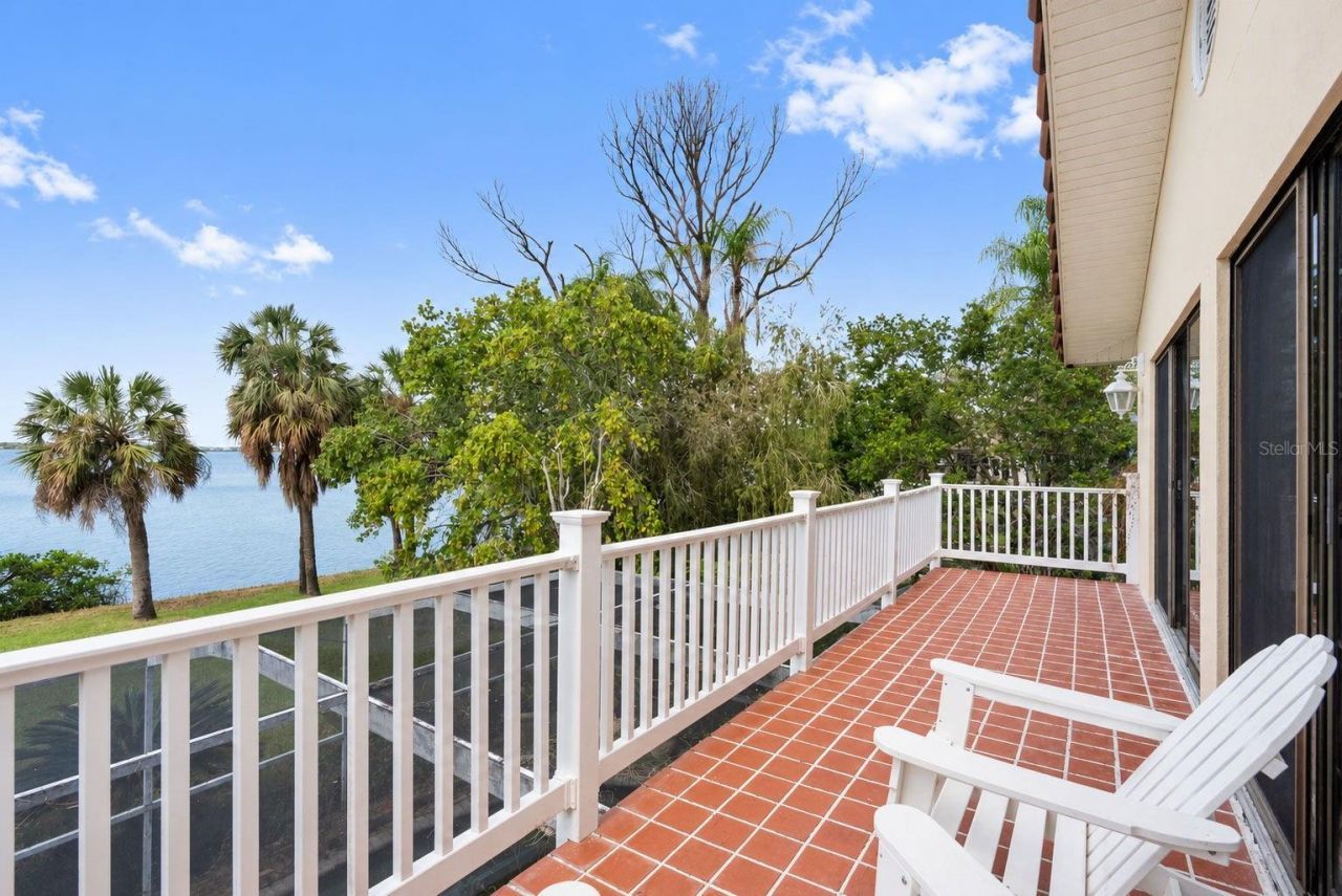600 Shore Drive E, Oldsmar, FL 34677 Photo