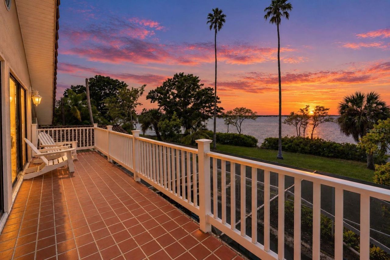 600 Shore Drive E, Oldsmar, FL 34677 Photo