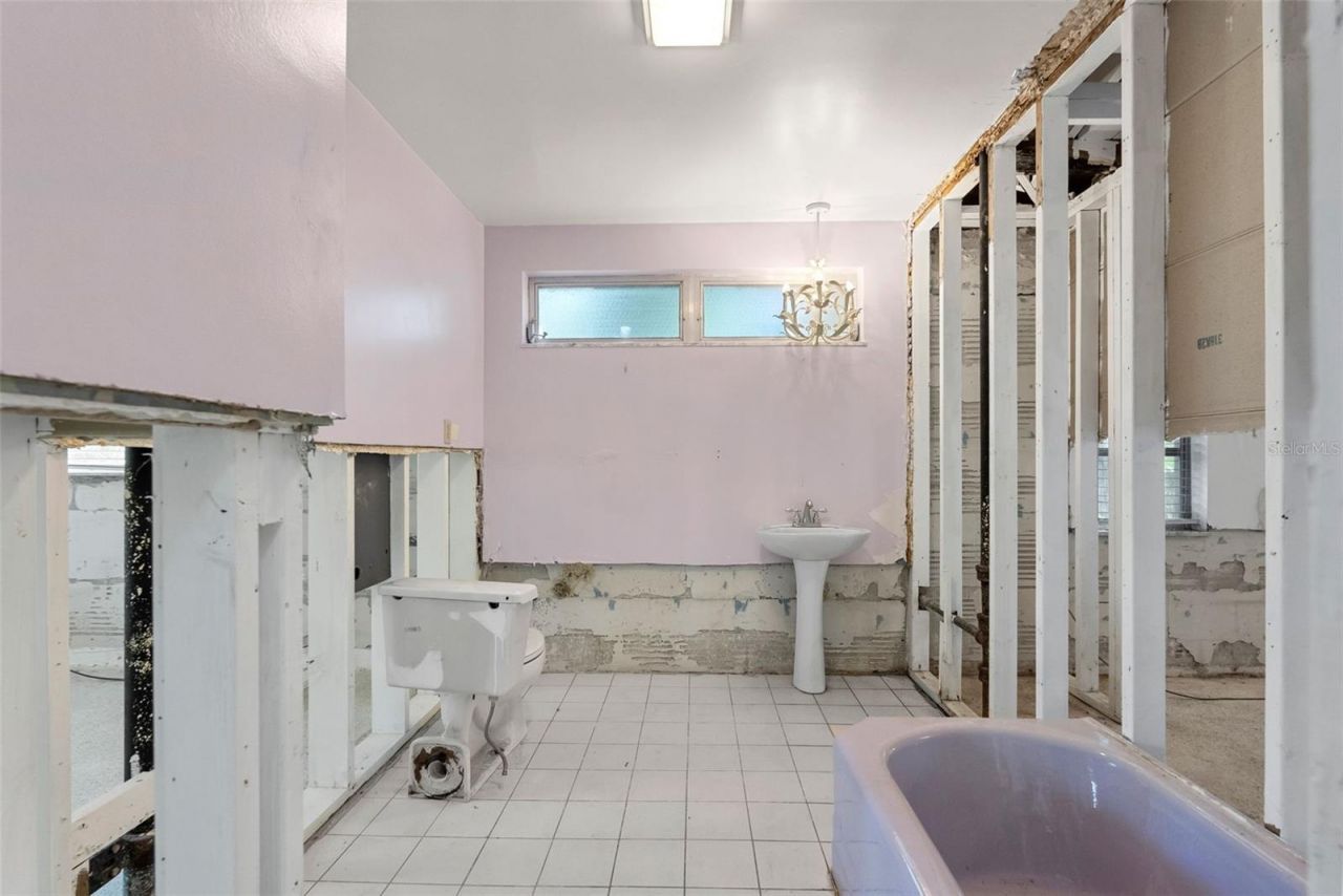 600 Shore Drive E, Oldsmar, FL 34677 Photo