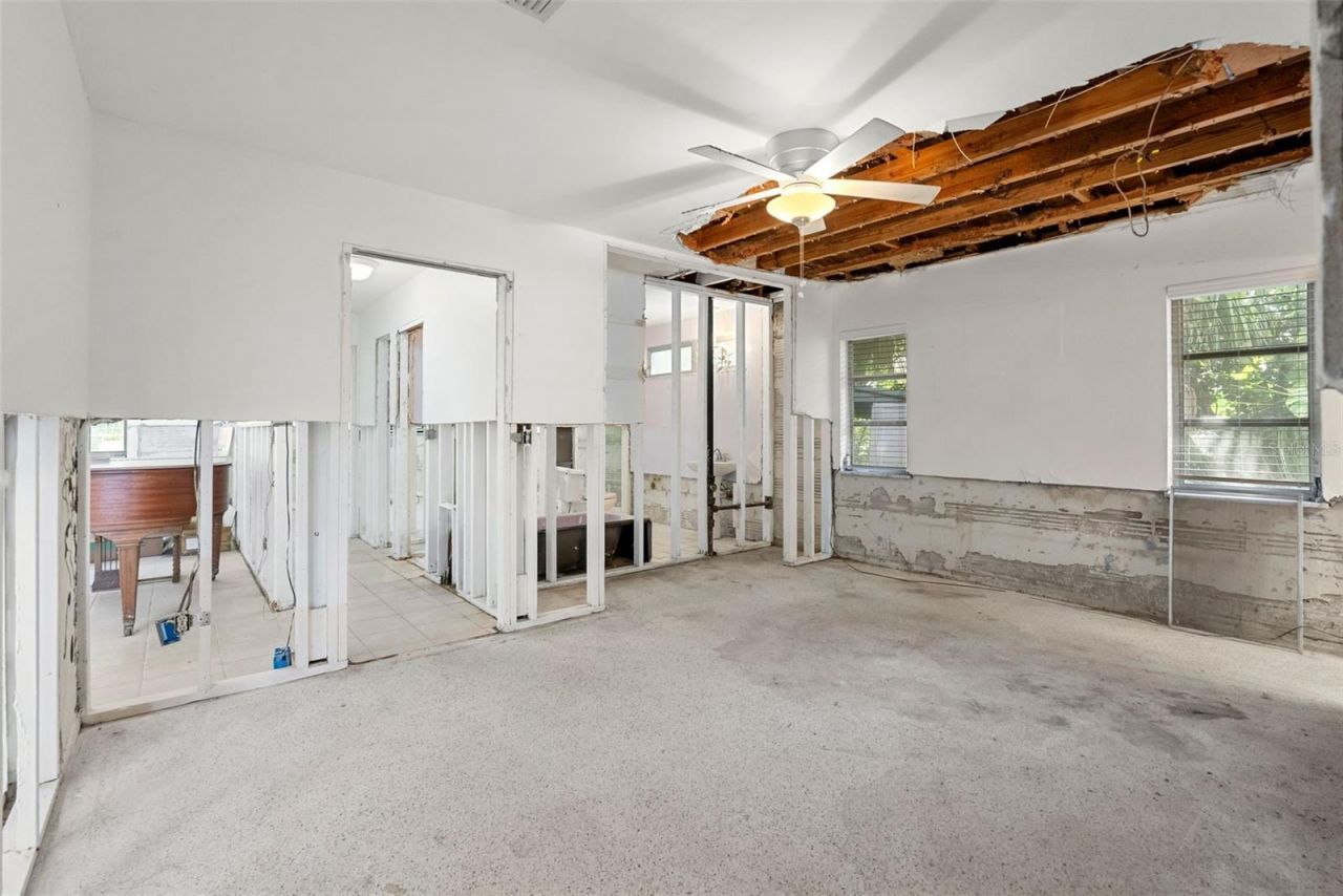 600 Shore Drive E, Oldsmar, FL 34677 Photo