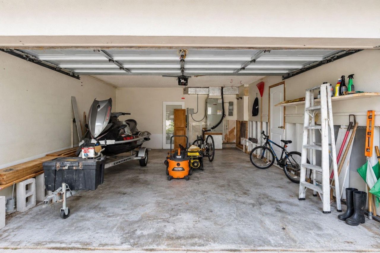 600 Shore Drive E, Oldsmar, FL 34677 Photo