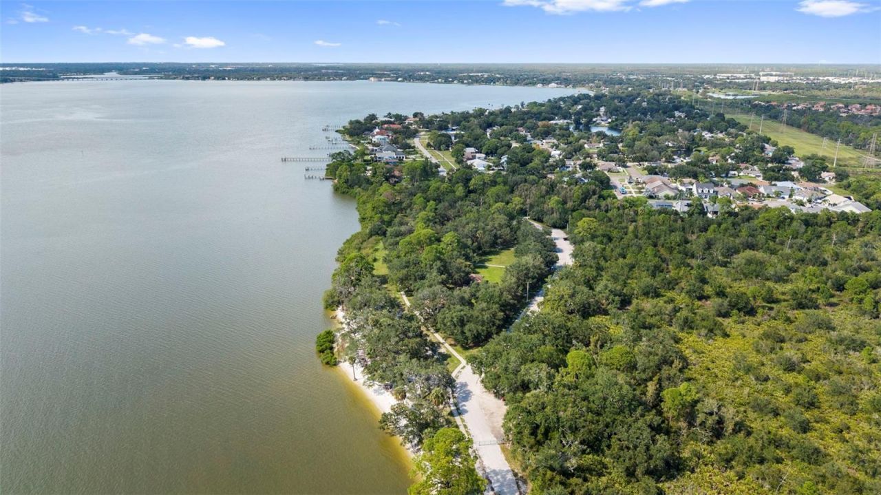 600 Shore Drive E, Oldsmar, FL 34677 Photo