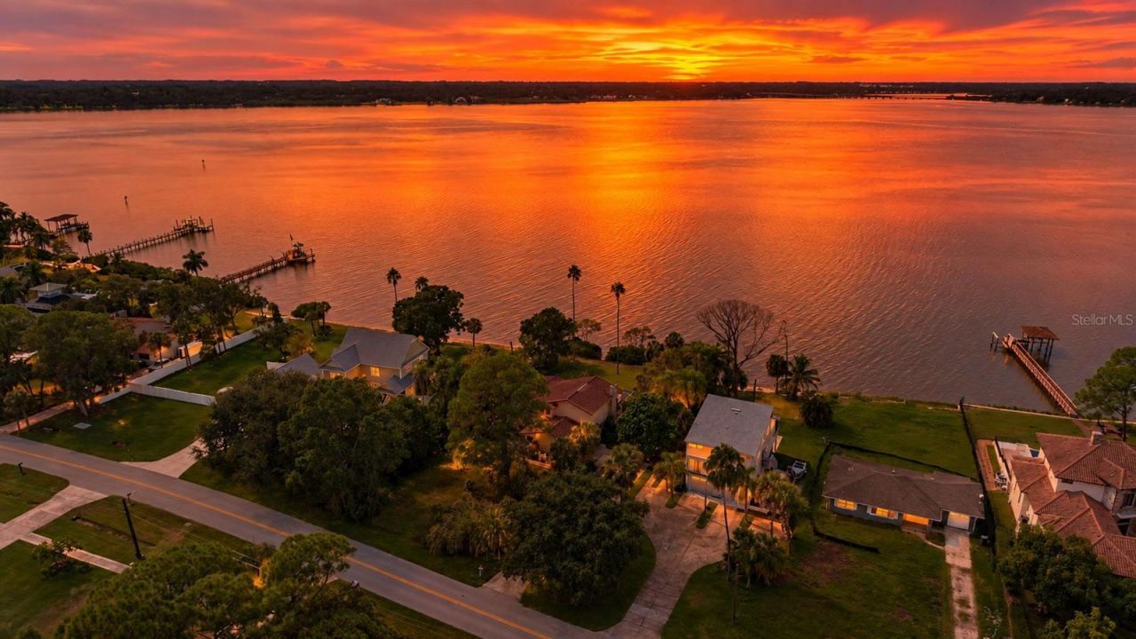 600 Shore Drive E, Oldsmar, FL 34677 Photo