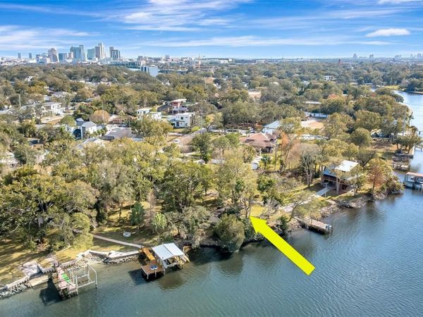 3306 N PERRY AVENUE , TAMPA, FL 33603
