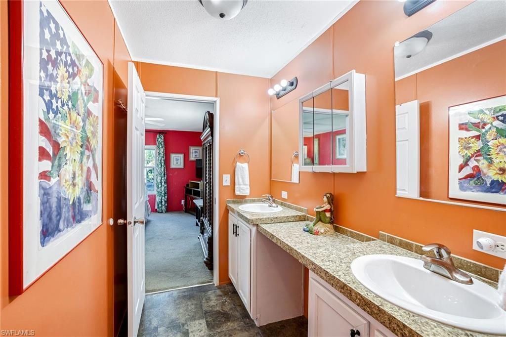 610 Sunset Dr , Goodland, FL 34140 Photo