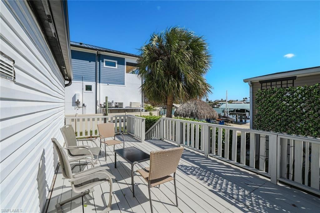 610 Sunset Dr , Goodland, FL 34140 Photo