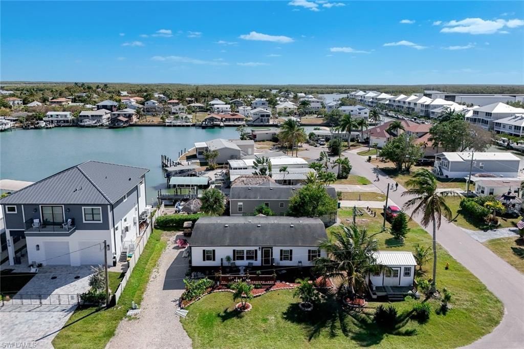 610 Sunset Dr , Goodland, FL 34140 Photo