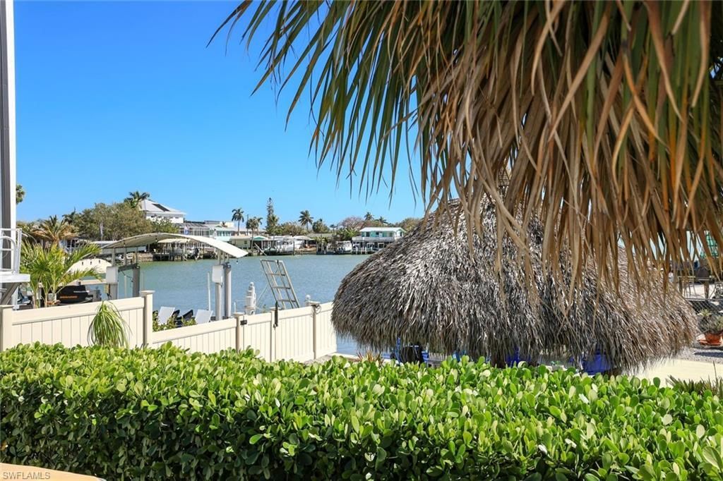 610 Sunset Dr , Goodland, FL 34140 Photo