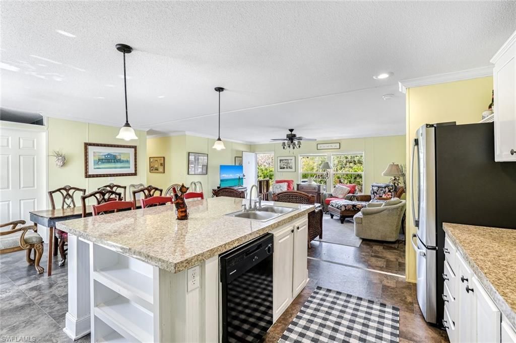 610 Sunset Dr , Goodland, FL 34140 Photo