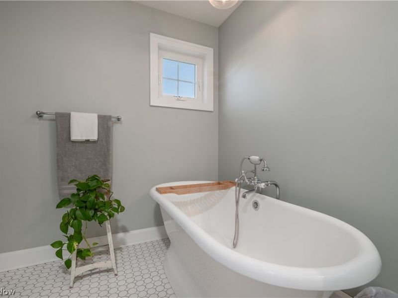 1460 Miller Road SW, New Philadelphia, OH 44663 Photo 20