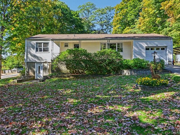 3235 Lincoln Drive , Mohegan Lake, NY 10547