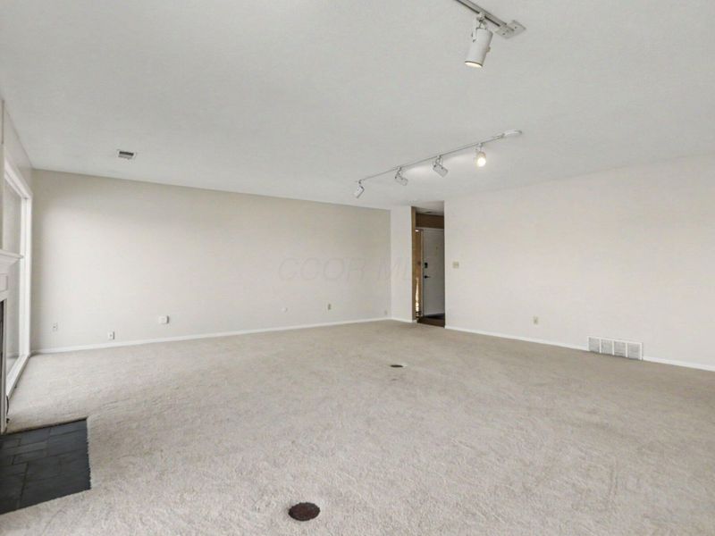 1211 Lake Shore Drive , Unit 245, Columbus, OH 43204 Photo 4
