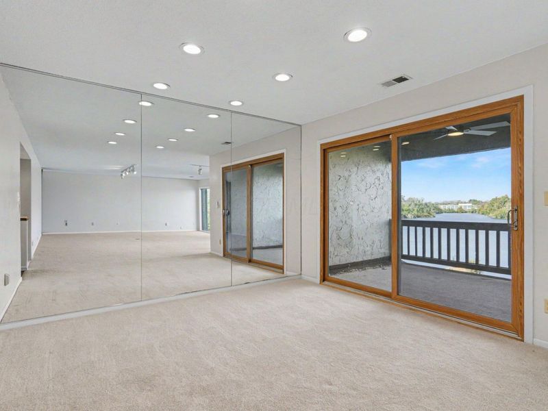 1211 Lake Shore Drive , Unit 245, Columbus, OH 43204 Photo 6