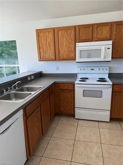 335 Reeves St , Lehigh Acres, FL 33972 Photo