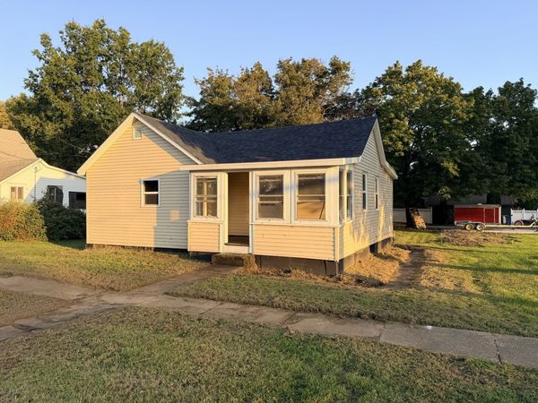 105 N North Street , Bureau, IL 61315