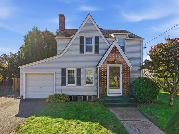 726 Allen St, Springfield, MA 01118