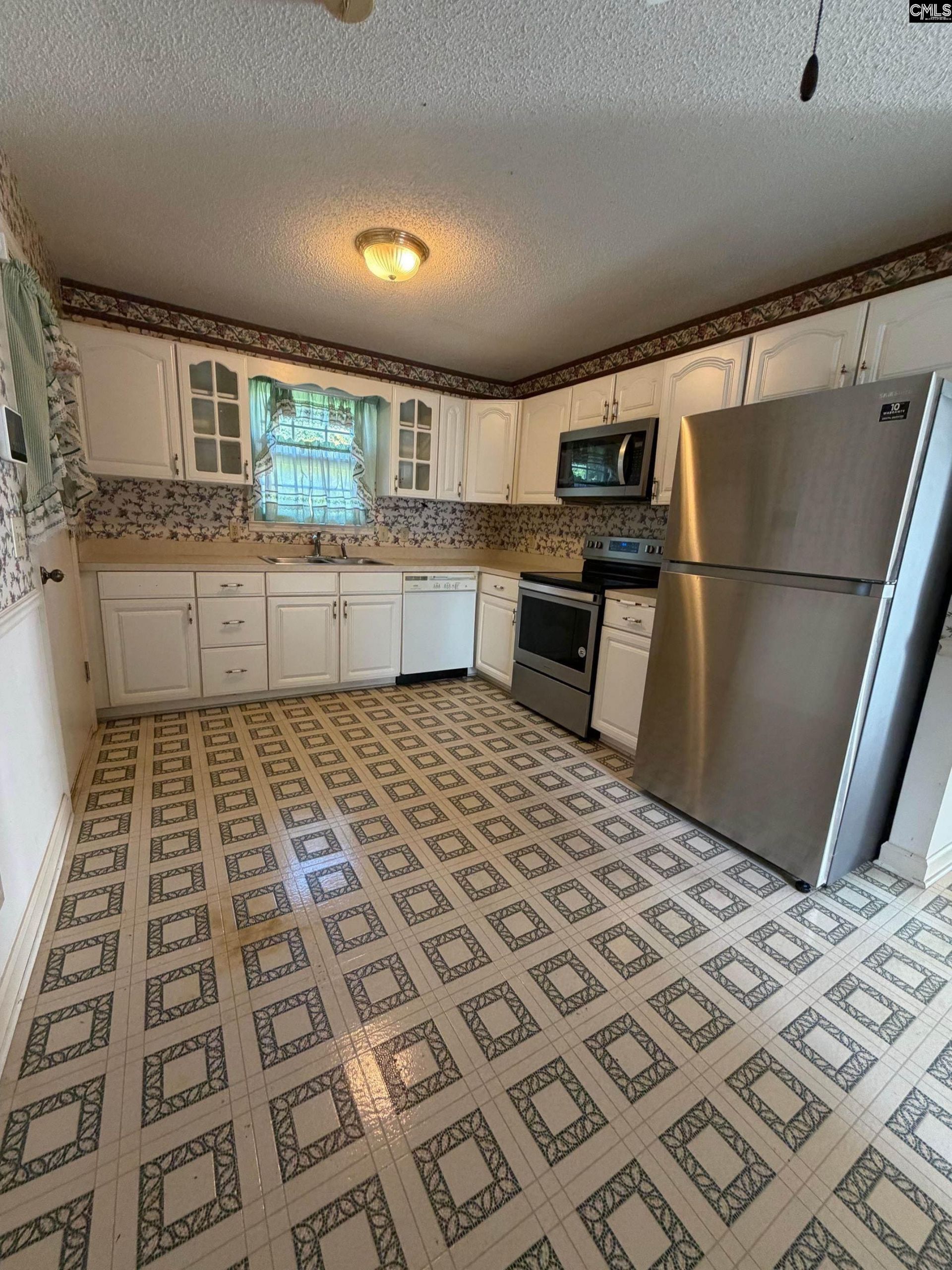307 Spartan Drive  Photo 4