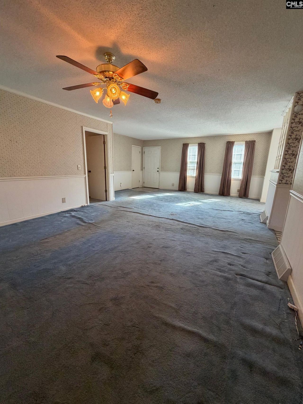 307 Spartan Drive  Photo 9