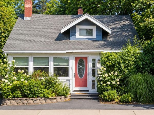 631 Hoosick Road, Troy, NY 12180
