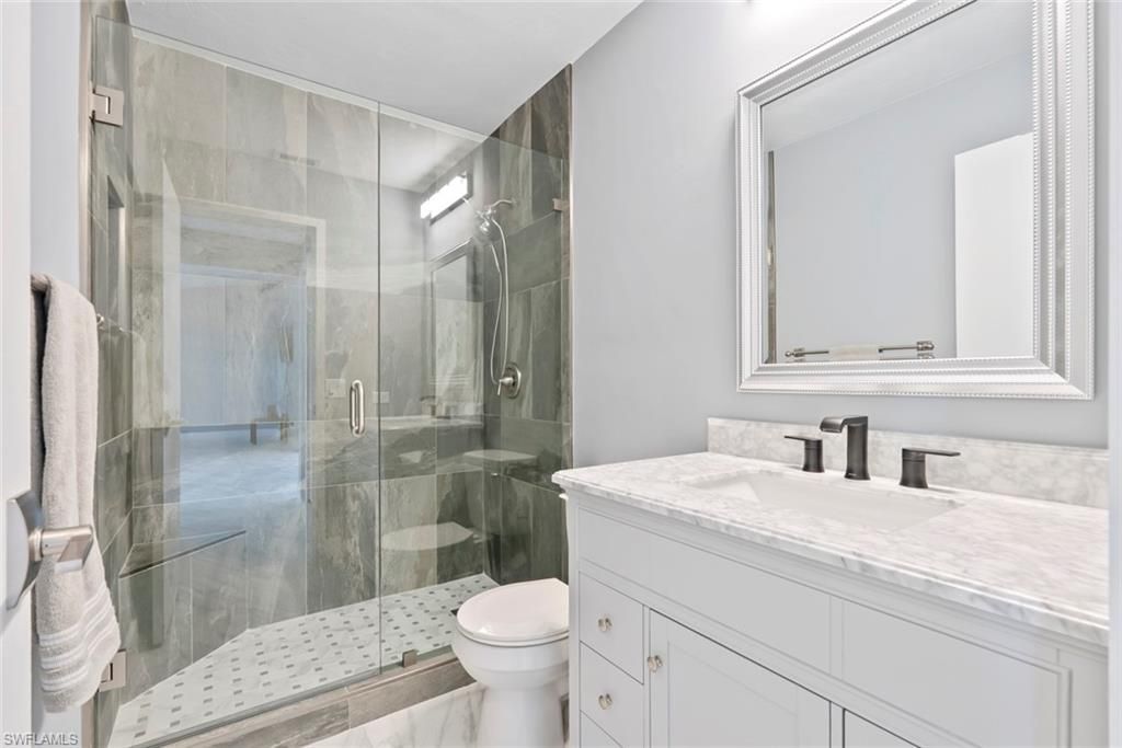 183 Round Key Cir, Unit D4, Naples, FL 34112 Photo