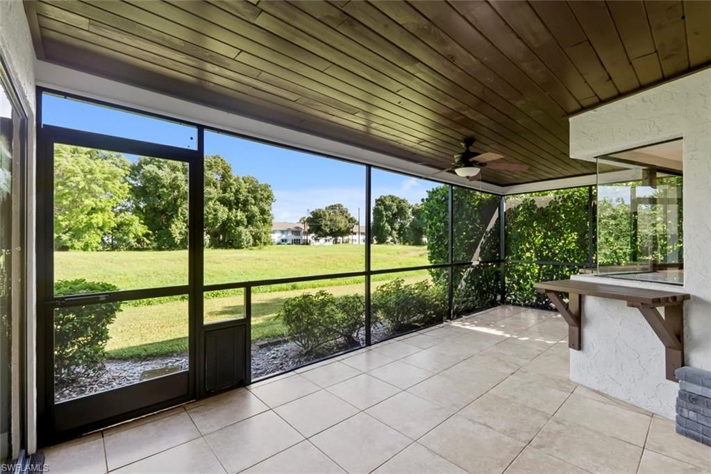 183 Round Key Cir, Unit D4, Naples, FL 34112 Photo