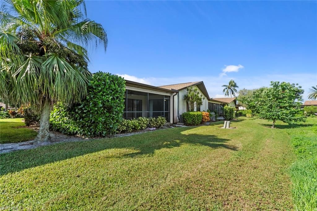 183 Round Key Cir, Unit D4, Naples, FL 34112 Photo