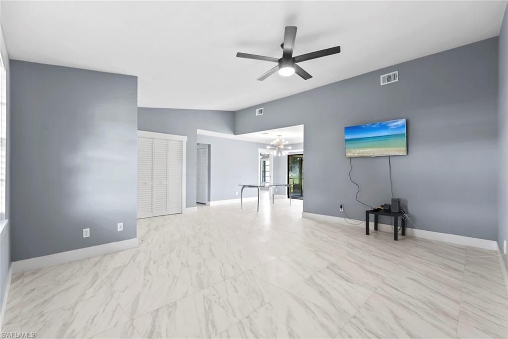 183 Round Key Cir, Unit D4, Naples, FL 34112 Photo