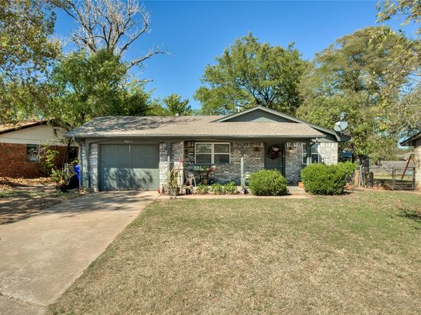 9813 NE 7th Street, Midwest City, OK 73130