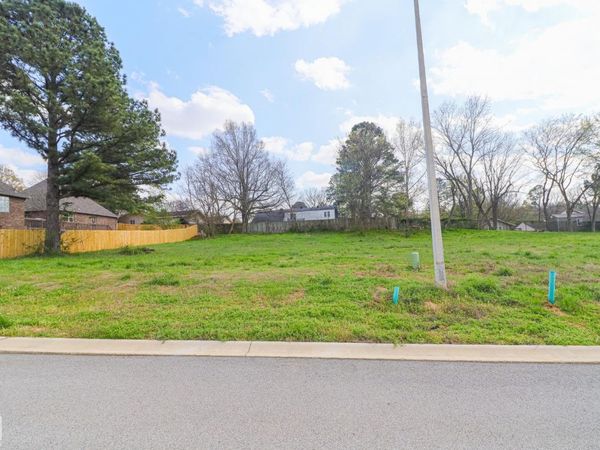 1711 Kendrick Drive, Jonesboro, AR 72404