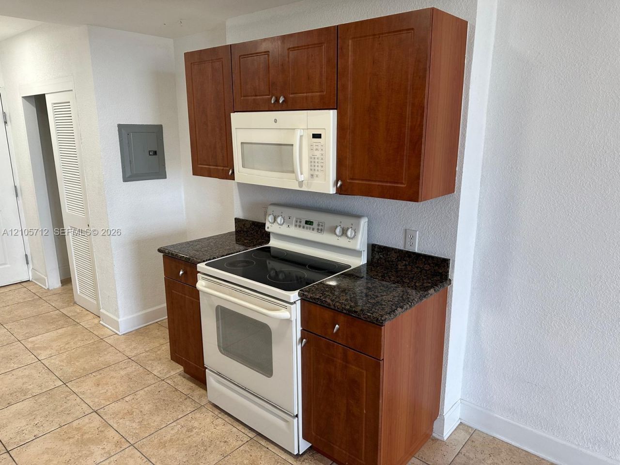 401 69th St, Unit 603, Miami Beach, FL 33141 Photo