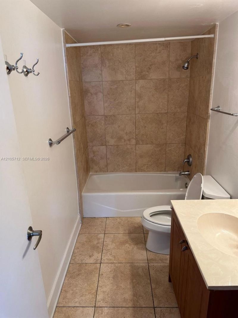 401 69th St, Unit 603, Miami Beach, FL 33141 Photo