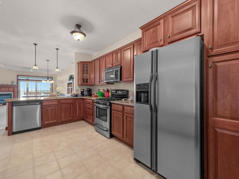 2972 Whispering Shores Dr, Vermilion, OH 44089 Photo 6