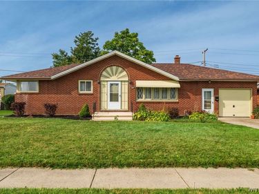 63 Vern Lane , Cheektowaga, NY 14227