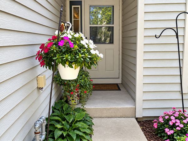 418 Hill Court, Unit 418, Wauconda, IL 60084