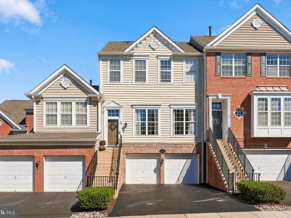 26 CORNERSTONE COURT , Unit 3702, DOYLESTOWN, PA 18901