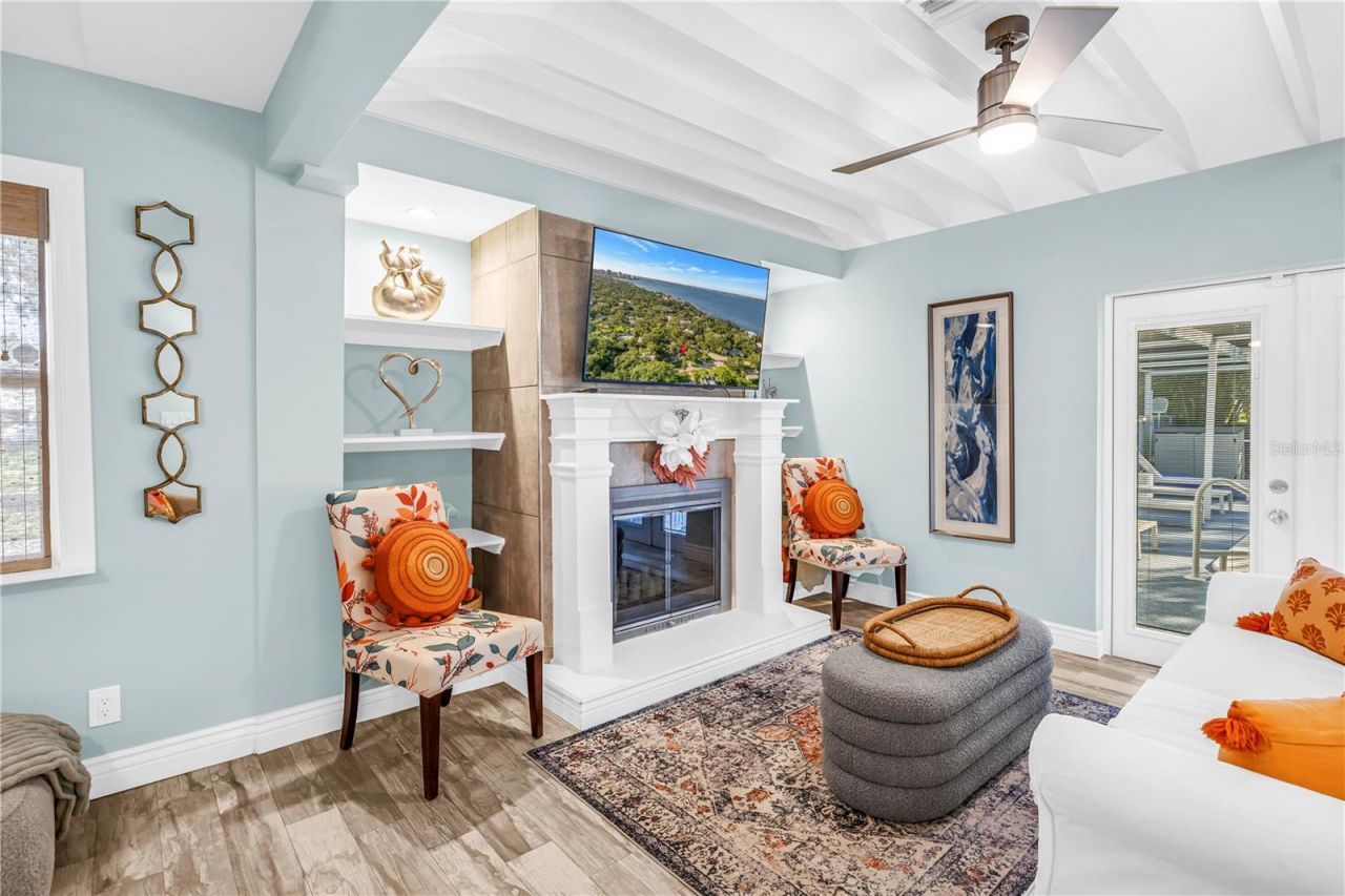 844 Patterson Drive, Sarasota, FL 34234 Photo