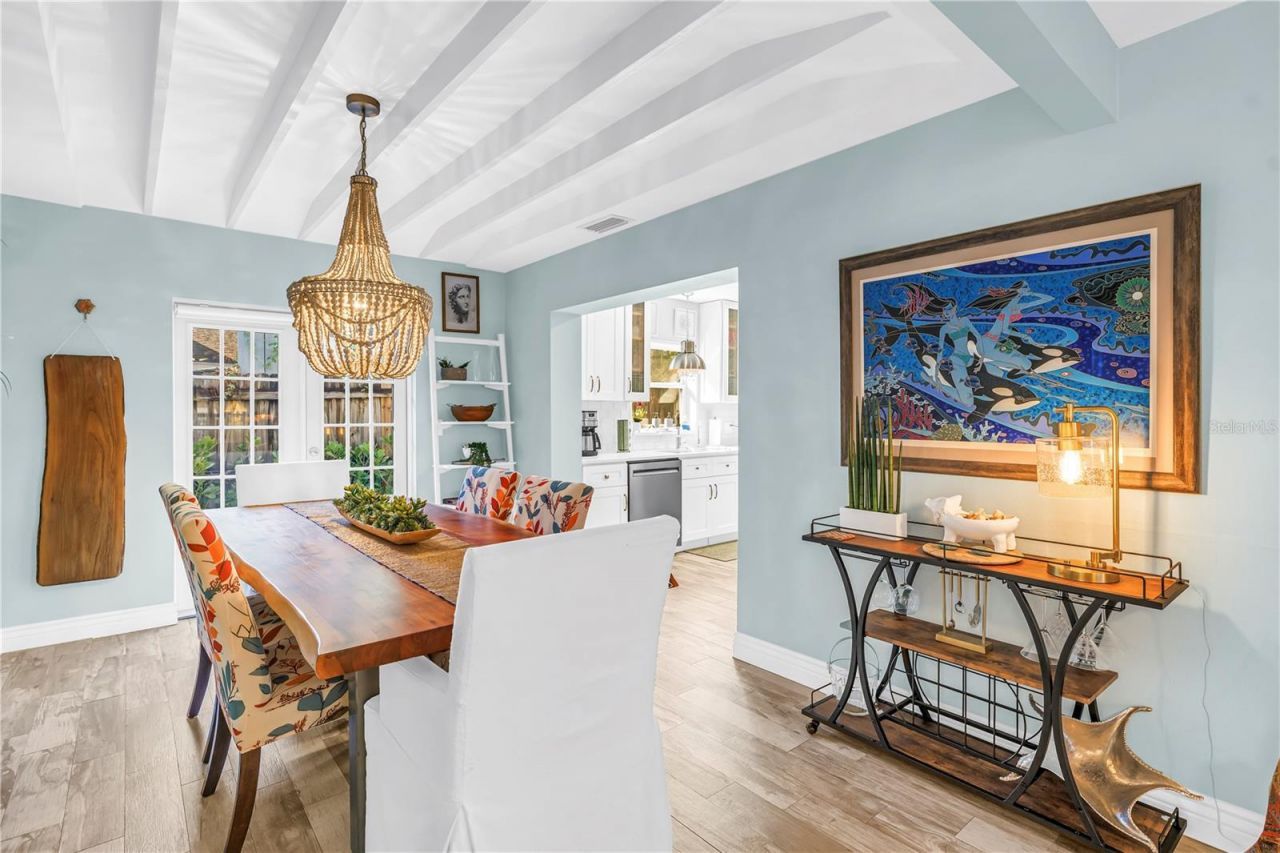 844 Patterson Drive, Sarasota, FL 34234 Photo