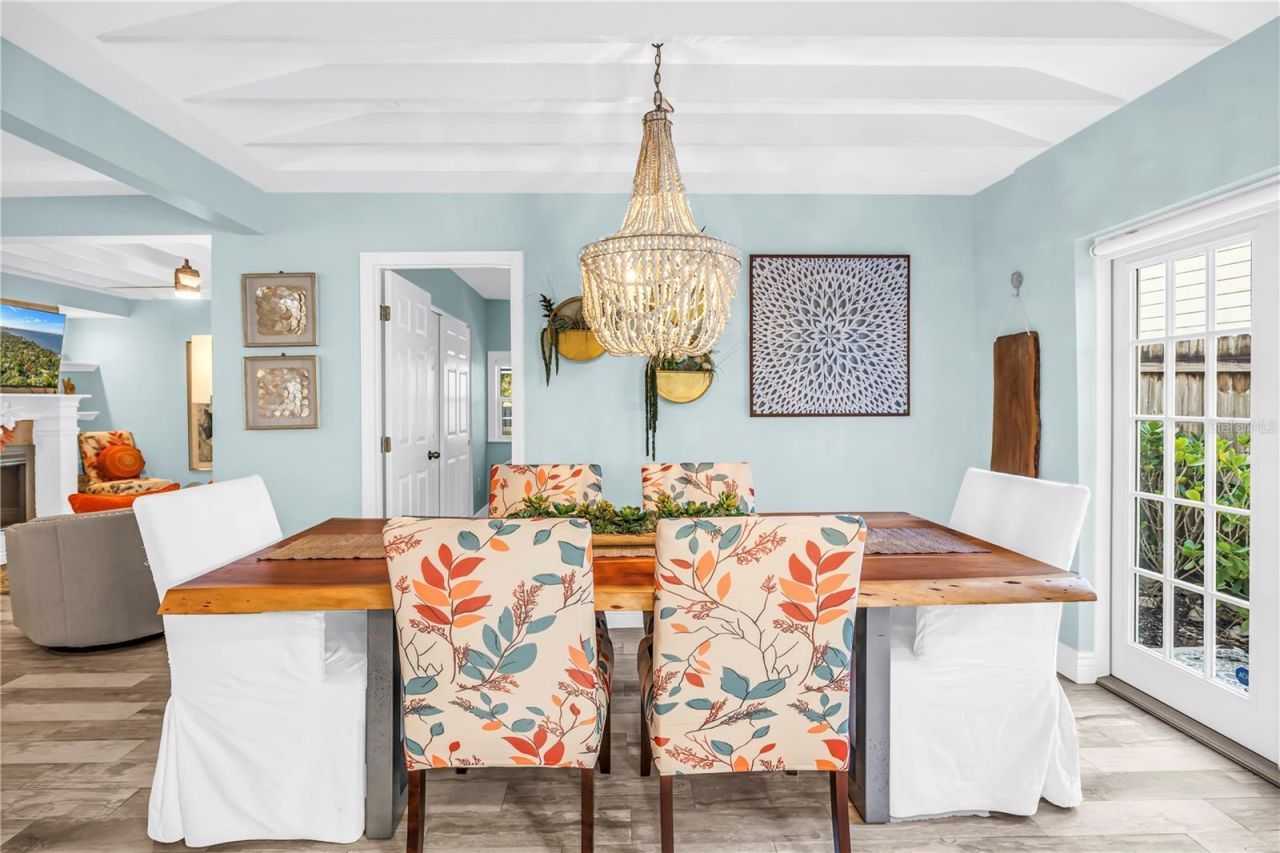 844 Patterson Drive, Sarasota, FL 34234 Photo