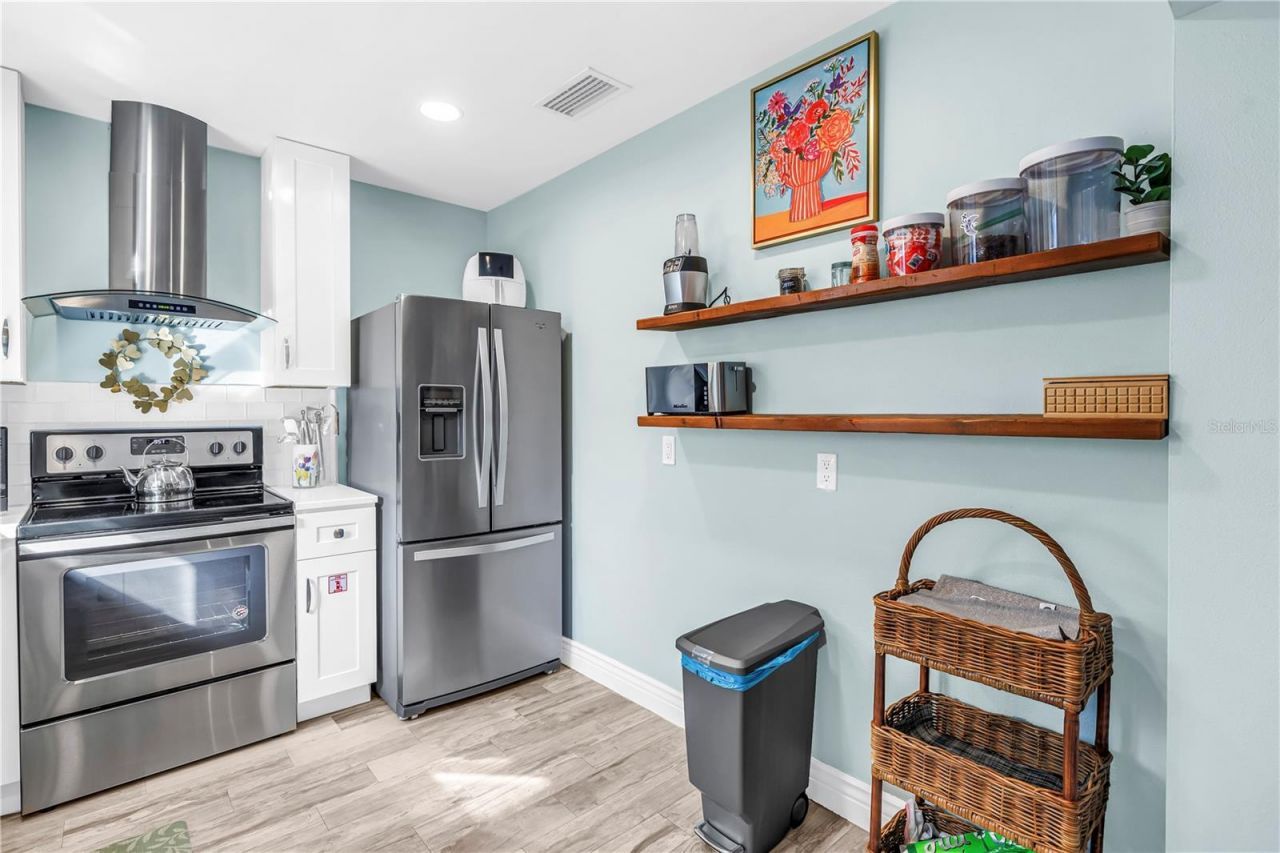 844 Patterson Drive, Sarasota, FL 34234 Photo